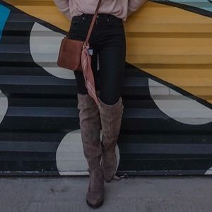 LEVI’S BLACK HIGH RISE SKINNY JEANS